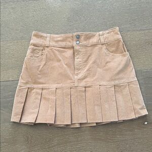 NWT Hollister Tan Corduroy Mini Skirt with Pleats size medium